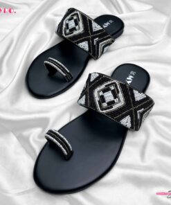 Risa Black Chappal