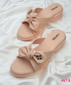 Magnolia Cream Boston Heel