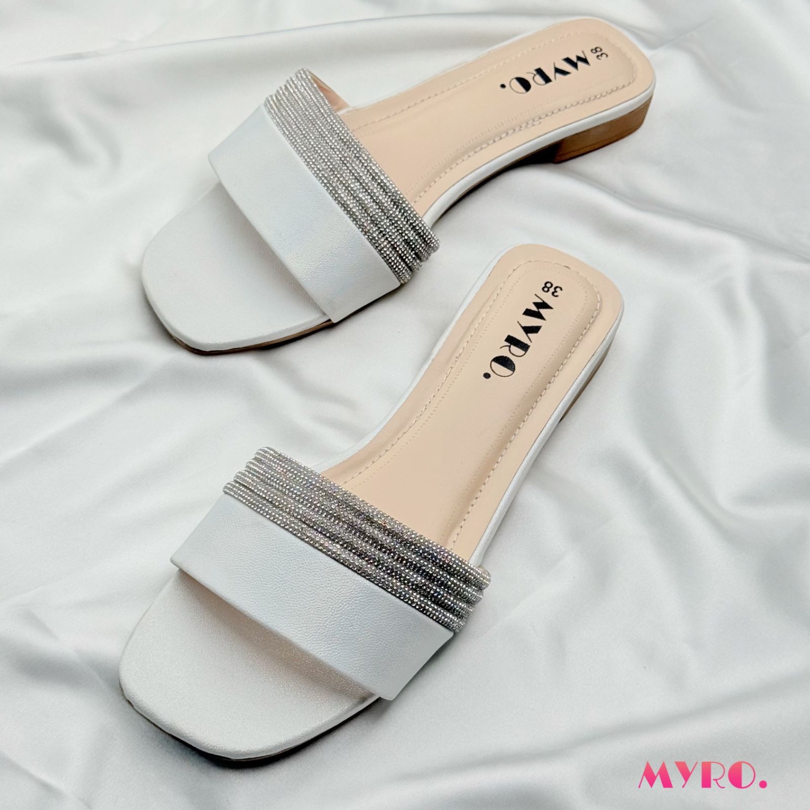 Ocevia White Slide