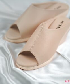 Clyra Cream Mules