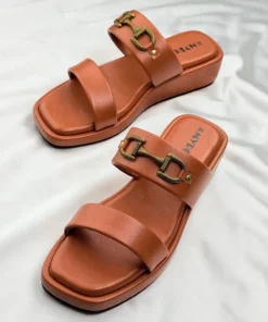 Hbit Brown Boston Heel